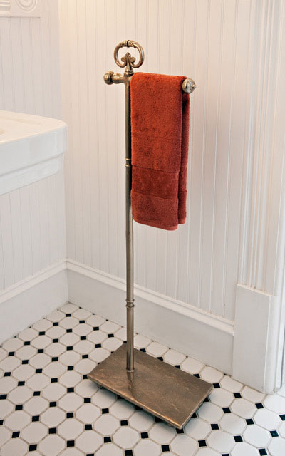 Hearst Castle Collection<sup>®</sup> Freestanding Towel/Toilet Tissue Holder